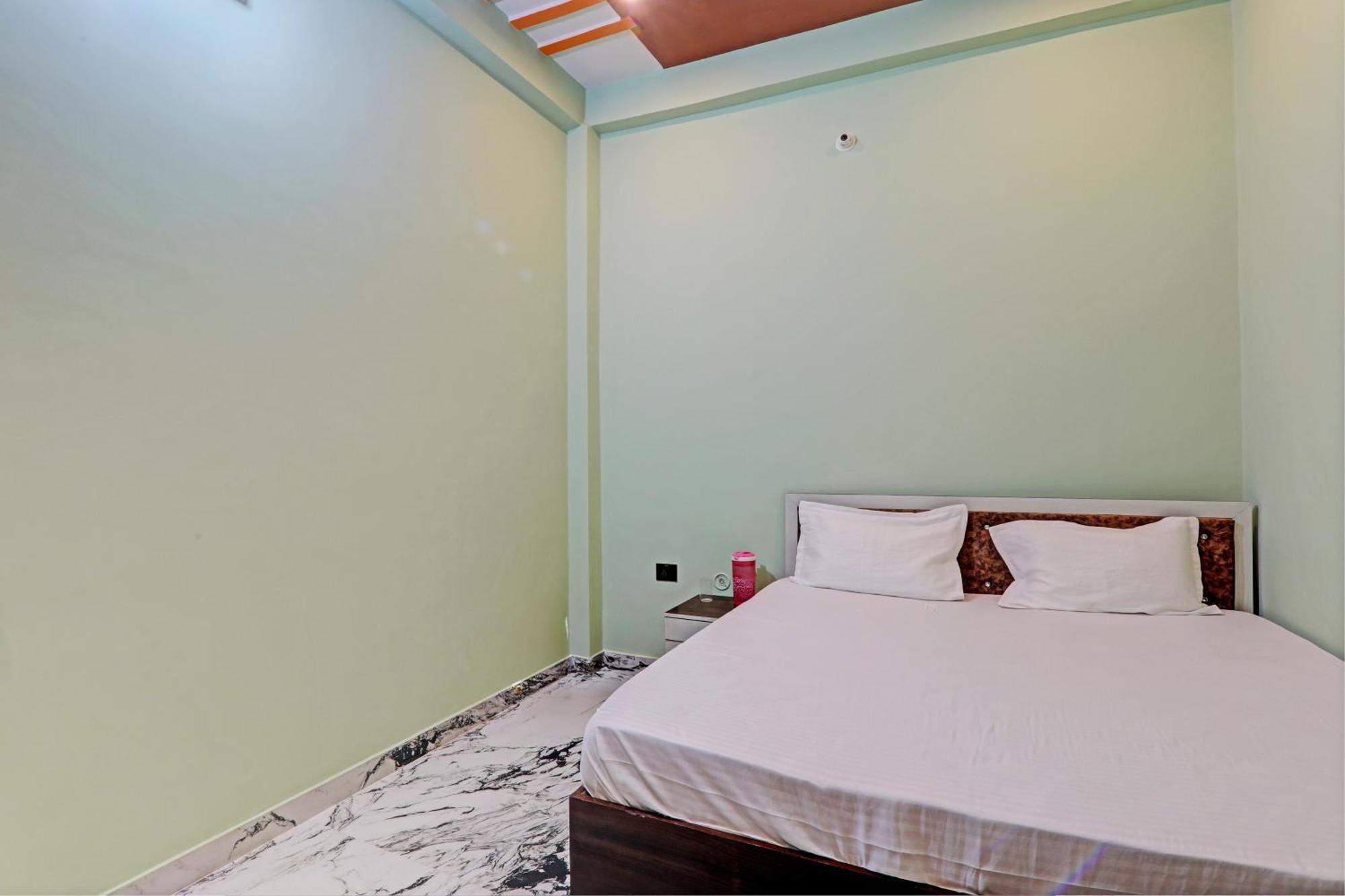 Oyo Green Valley Guest House Sultānpur Екстериор снимка