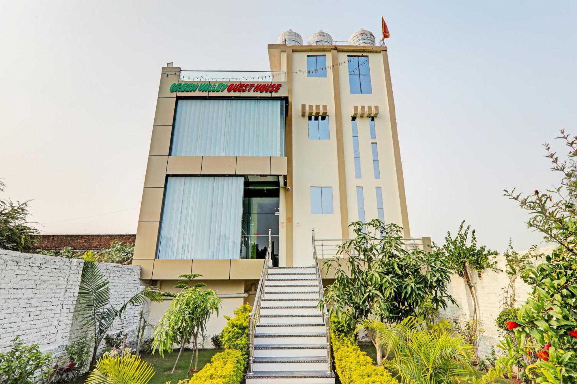 Oyo Green Valley Guest House Sultānpur Екстериор снимка